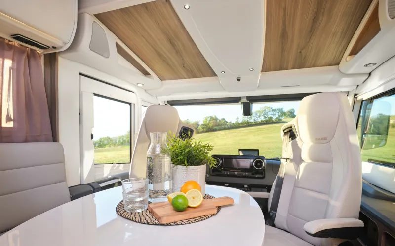 Crown TRAQ i830 LQB